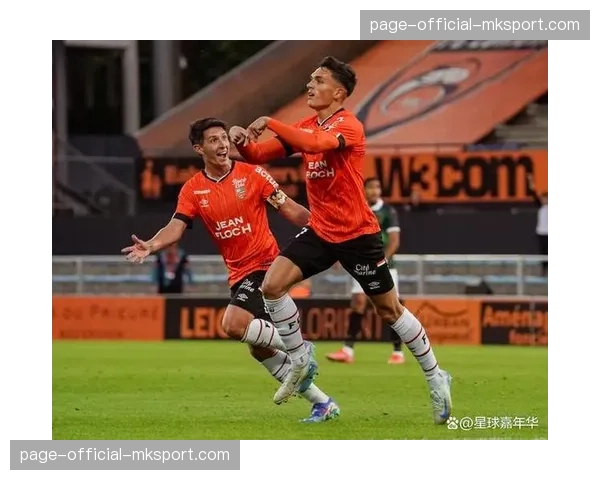 里昂3-2险胜特鲁瓦,赛后技术统计显示主队在下半场前20分钟跑动强度达到峰值 里昂3-2险胜特鲁瓦,赛后技术统计显示主队在下半场前20分钟跑动强度达到峰值