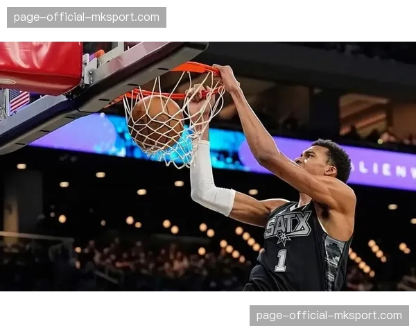 快船99-118不敌马刺，西部第八位置岌岌可危